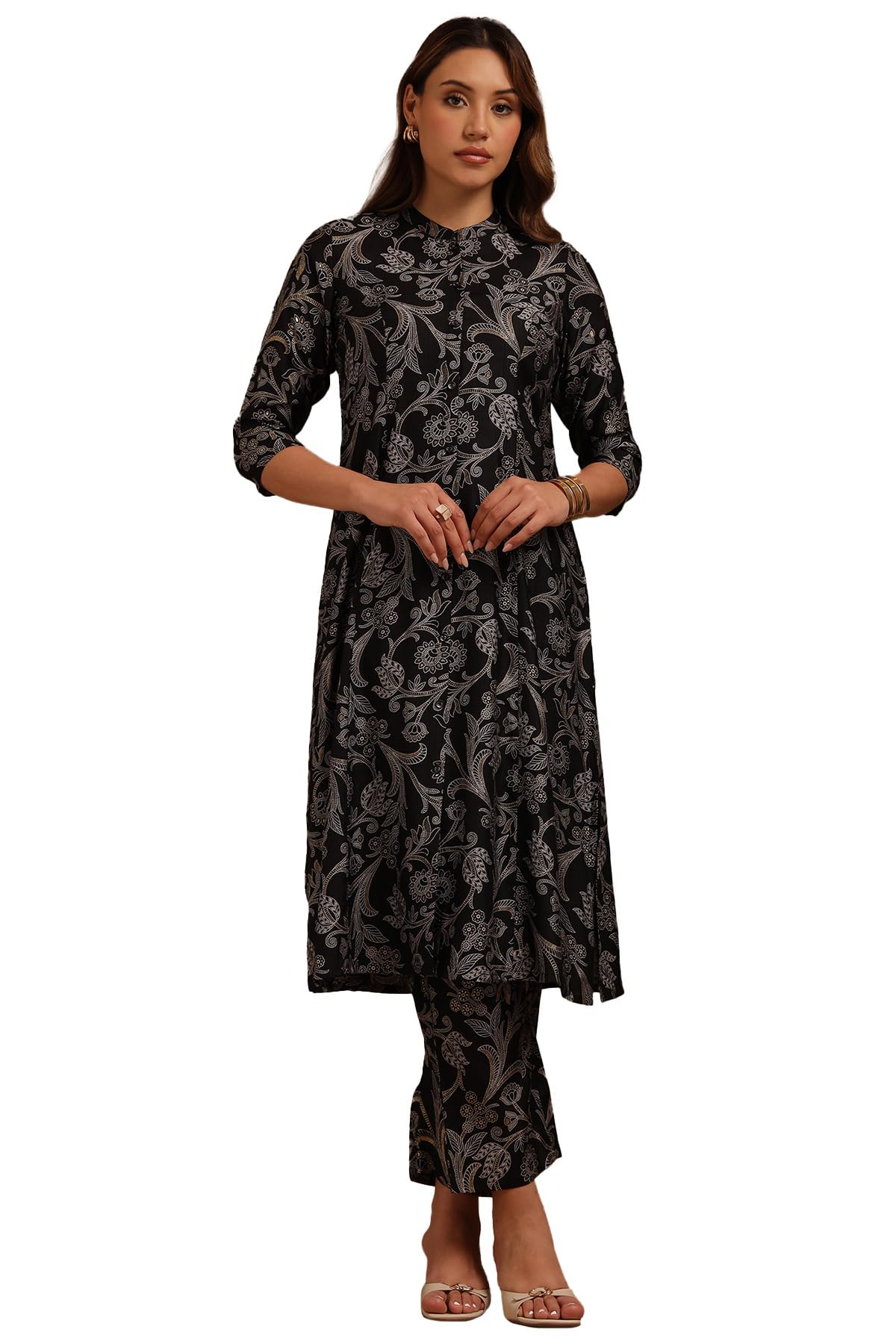 Soch Women Pattern: Botanical Fabric: Art Silk Closure: Button Package Contains: Kurta Pant