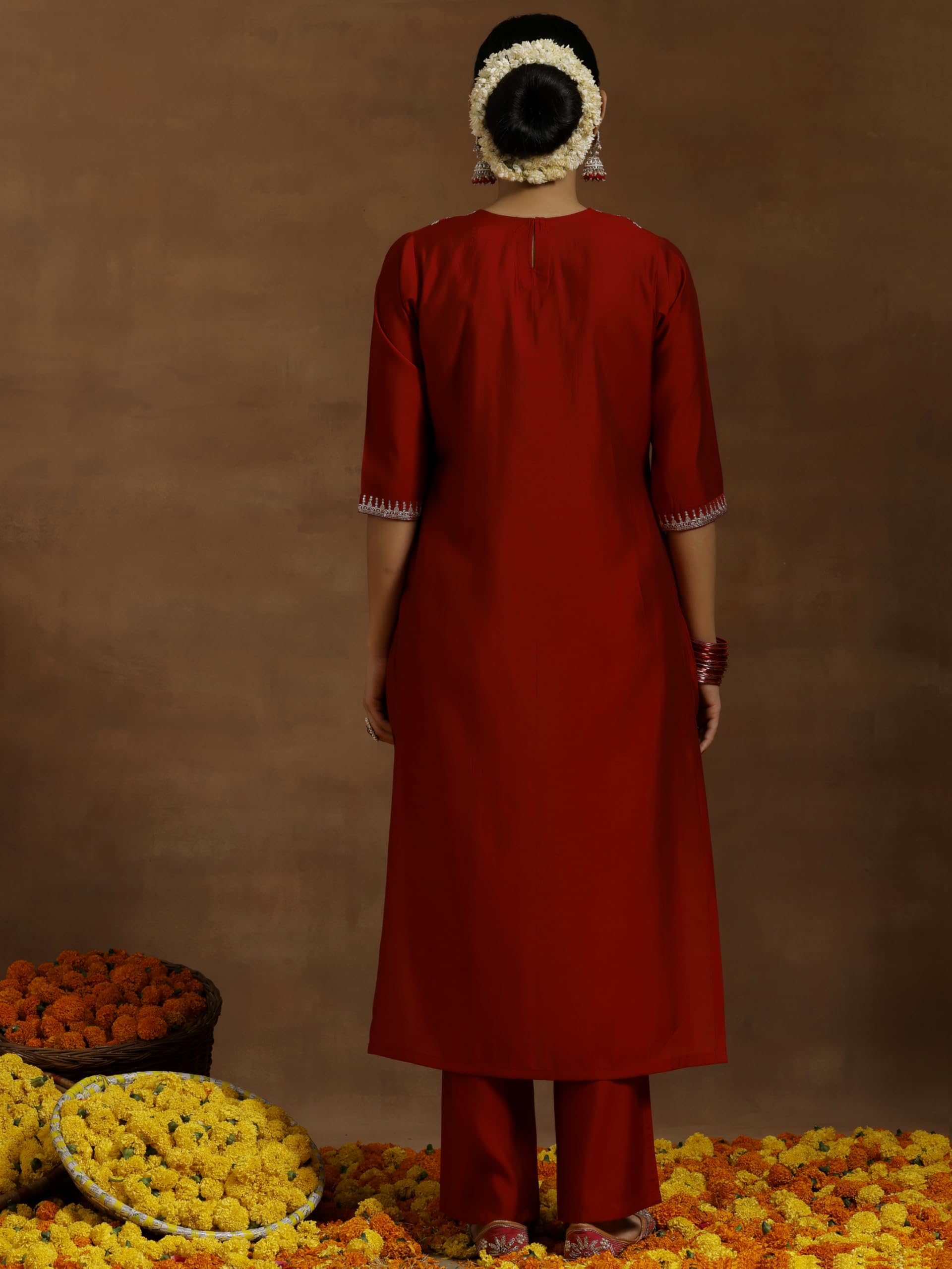 Libas Gerua Womens Embroidered Silk Blend Straight Kurta With Trousers