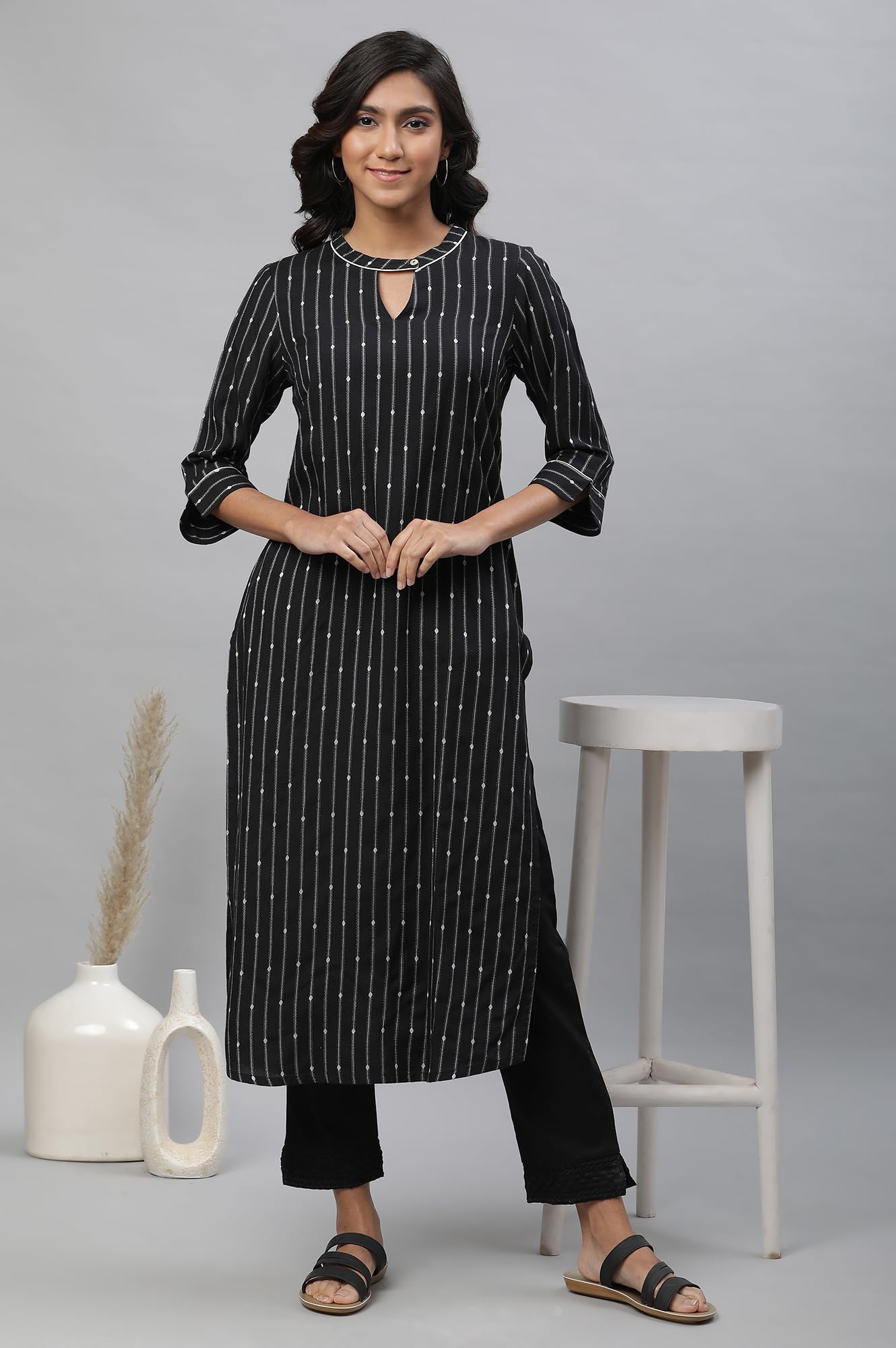 Aurelia Women'S Striped Rayon Kurta