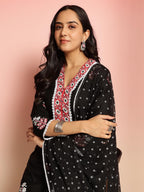 ANNI DESIGNER Women s Rayon Viscose Print Straight Kurta with Pants & Dupatta, Black, 38