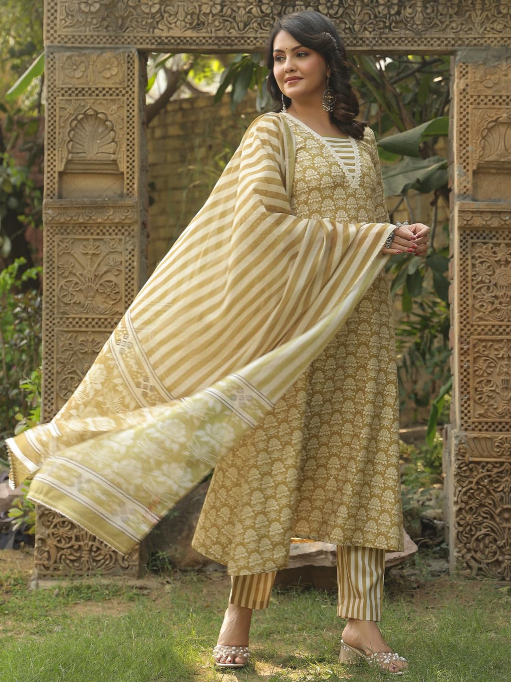 ANNI DESIGNER Women s Anarkali Rayon Blend Printed with Trousers and Dupatta, Mehandi, XXL