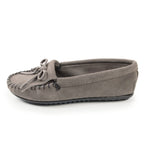 Minnetonka Women's Kilty Moccasin,Grey,7 M US