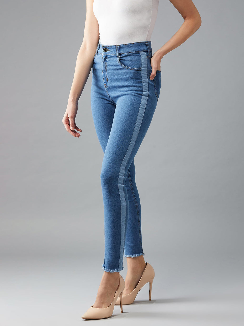 Dolce Crudo Womens Blue Skinny High Rise Clean Look Fringe and Silky Denim Tape Detailing Cropped Denim Jeans(DOSS19DEN07-26-11