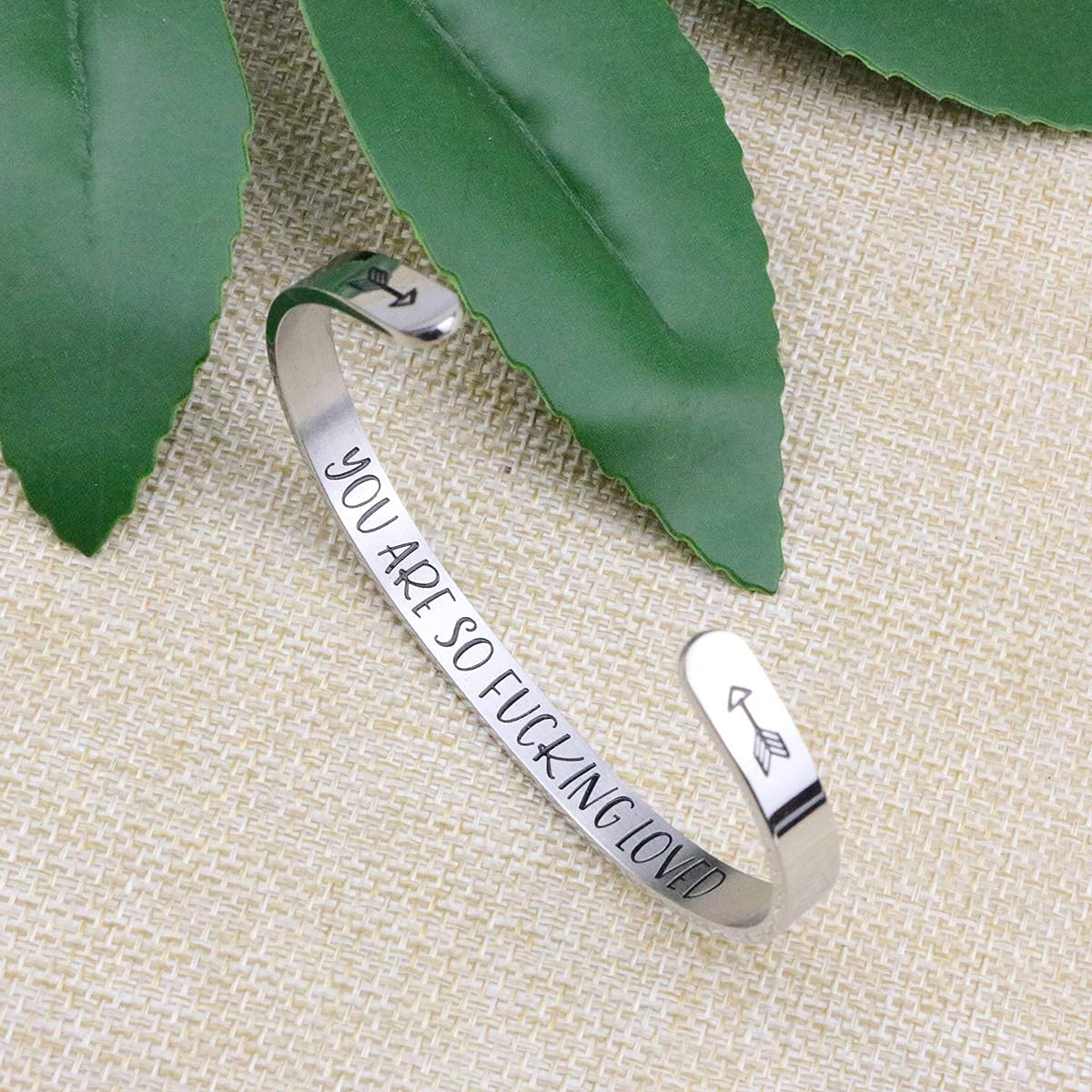 Birthday Gifts for Women Sister Wife Girlfriend Daughter Mom Bff Bracelets Best Friend Cuff Mantra Jewelry Personalized Engraved