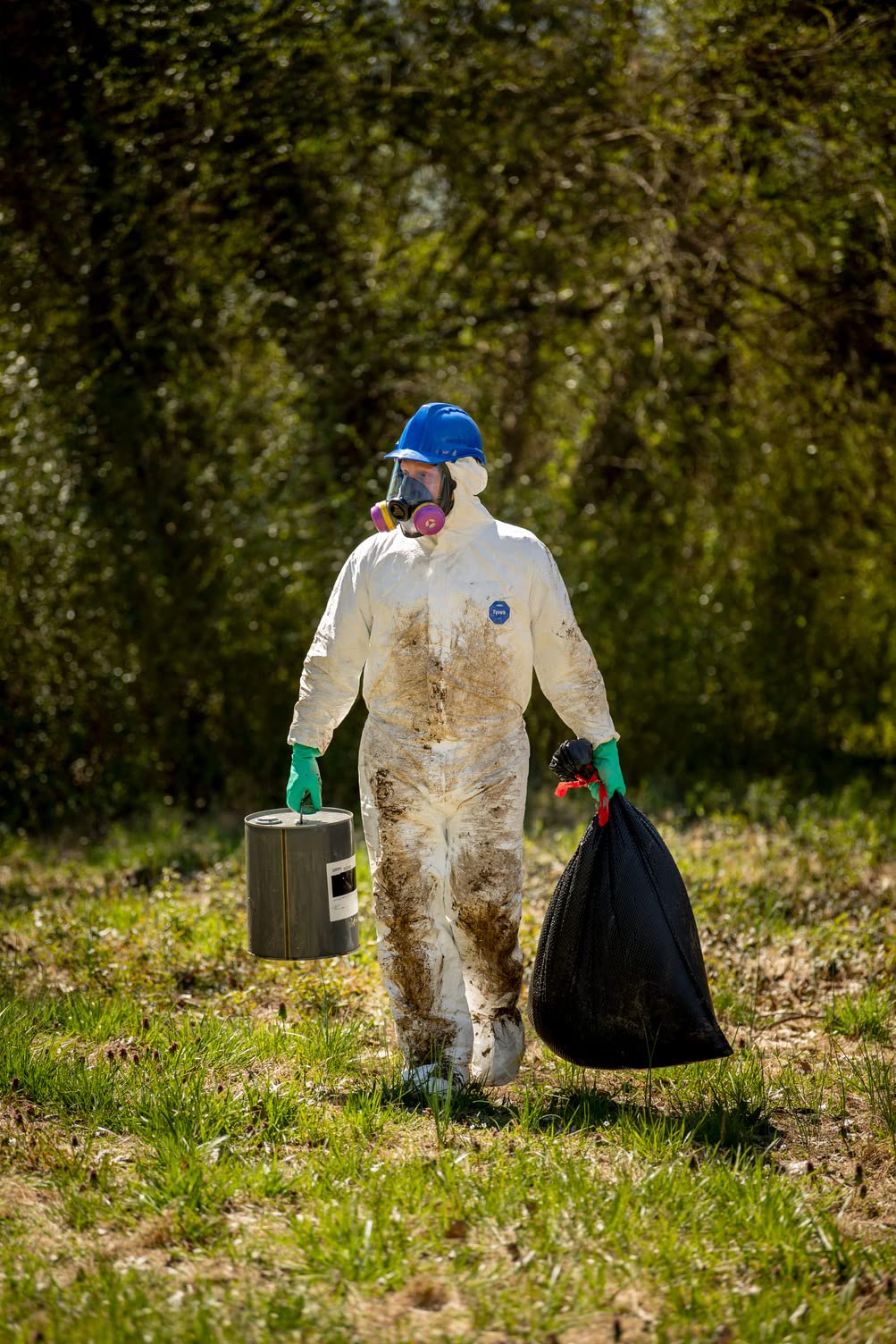 Dupont - TY127SWH3X0025VP Tyvek 400 Individually Packed Disposable Protective Coverall with Hood and Elastic Cuff for PPE Vendin