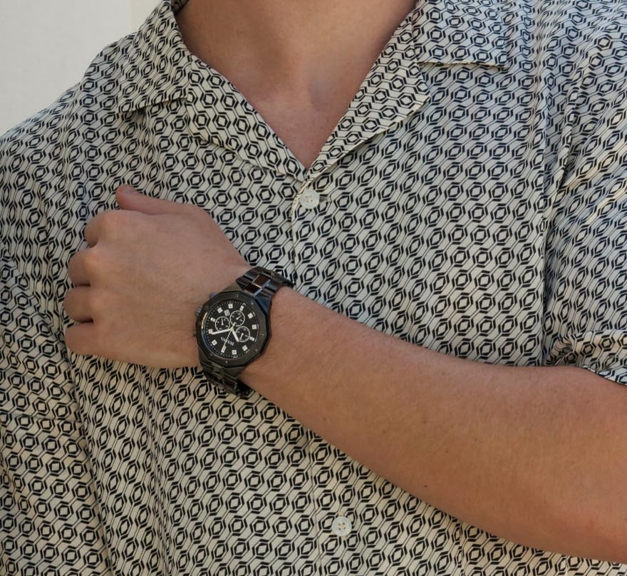 Bulova Men's Classic Diamond 6-Hand Chronograph Quartz Watch, Calendar Date, Luminous Markers, 100M Water Resistant, 44mm