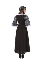 Renaissance Lady Charlotte: L
