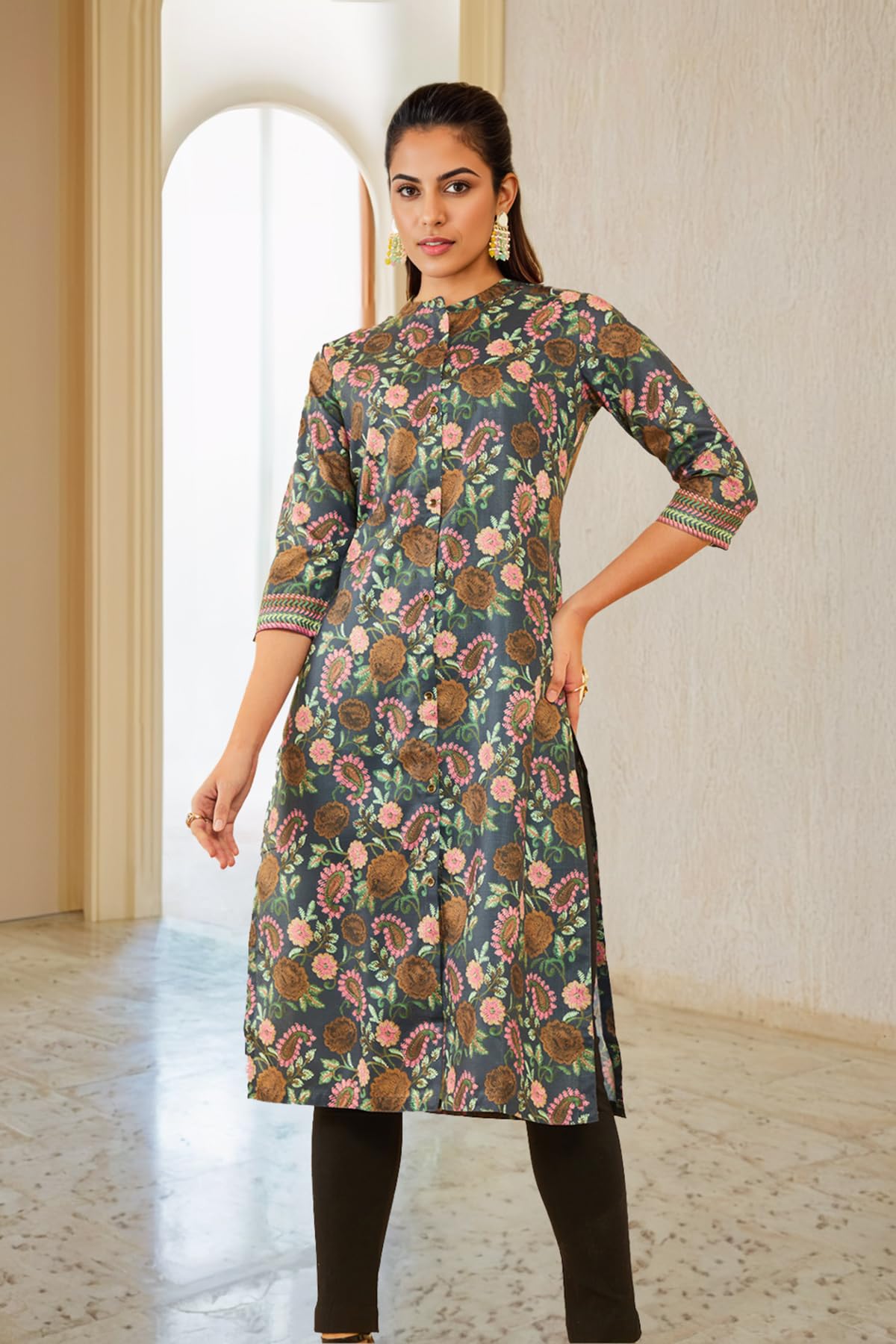Soch Womens Charcoal Rayon Floral & Paisley Printed Straight Kurta