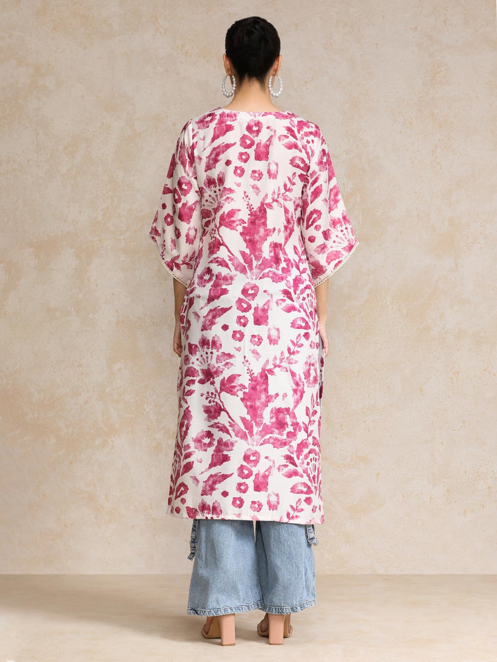 Varanga Abstract Printed V Neck Flared Sleeve Kurta White