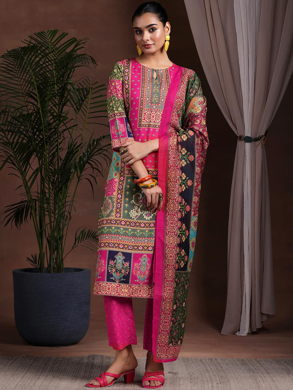 Libas WomenS Poly Crepe Kurta Set (369550R