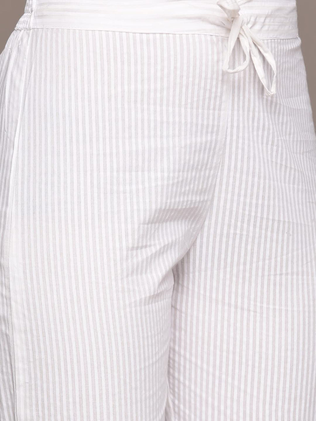 Anubhutee Women'S Pink Floral Yoke Design Thread Work Pure Cotton Kurta Suit Set With Trousers & Dupatta