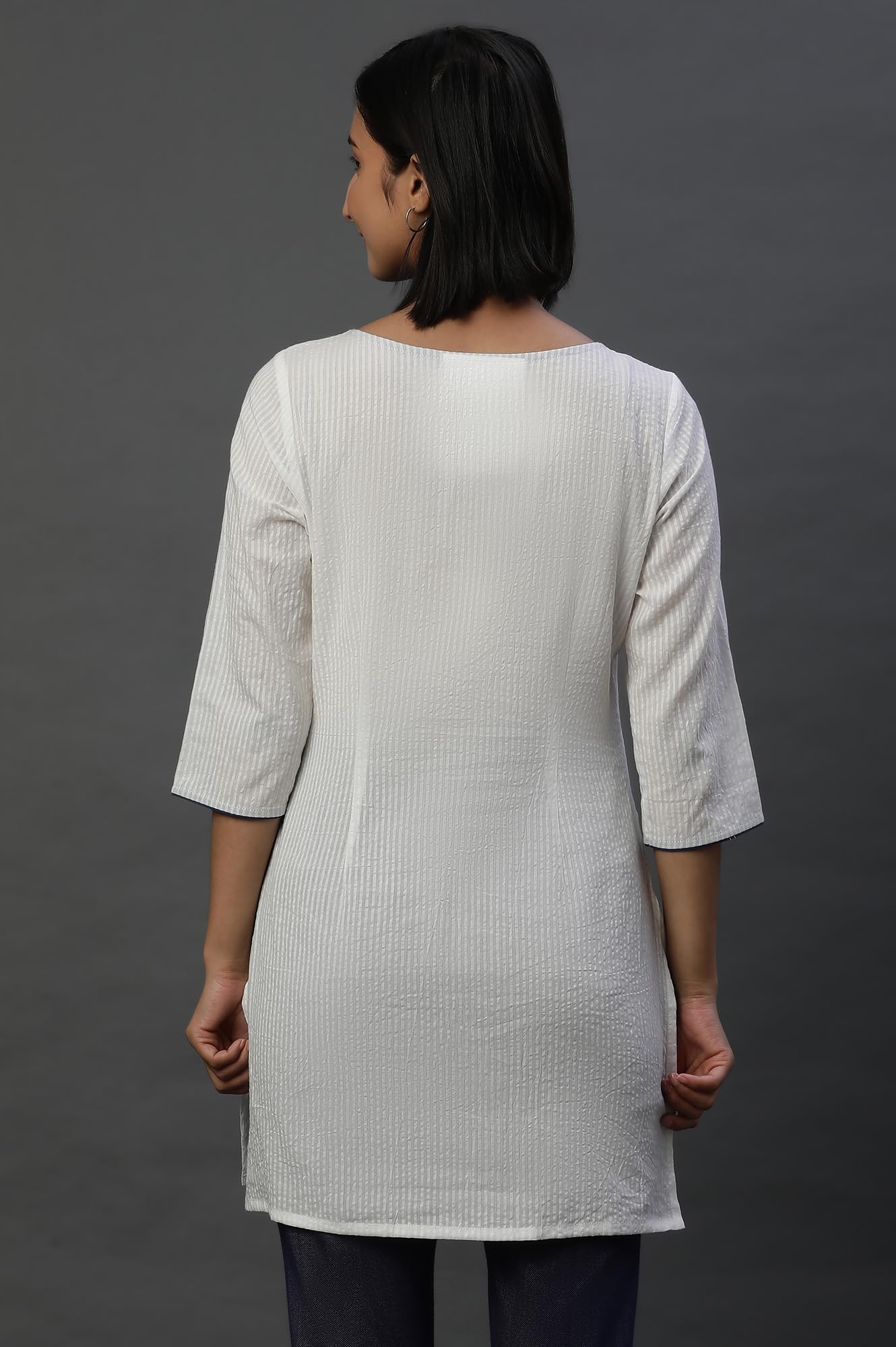 Aurelia Women'S Embroide Cotton Blend Straight Kurti