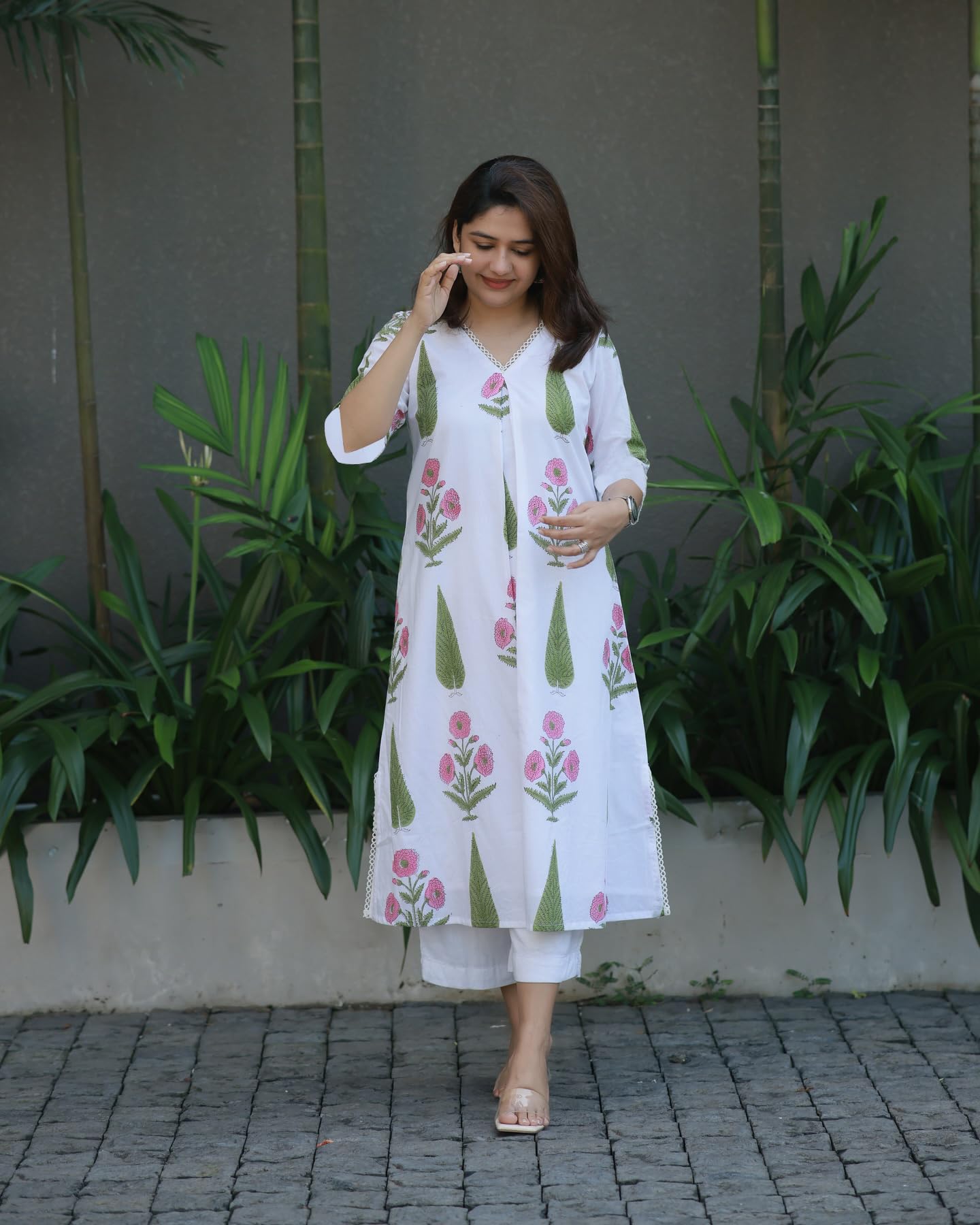 ANNI DESIGNER Womens Rayon Viscose A-Line Printed Kurta with Pant (PNIL White_XXL_White_XX-Large)