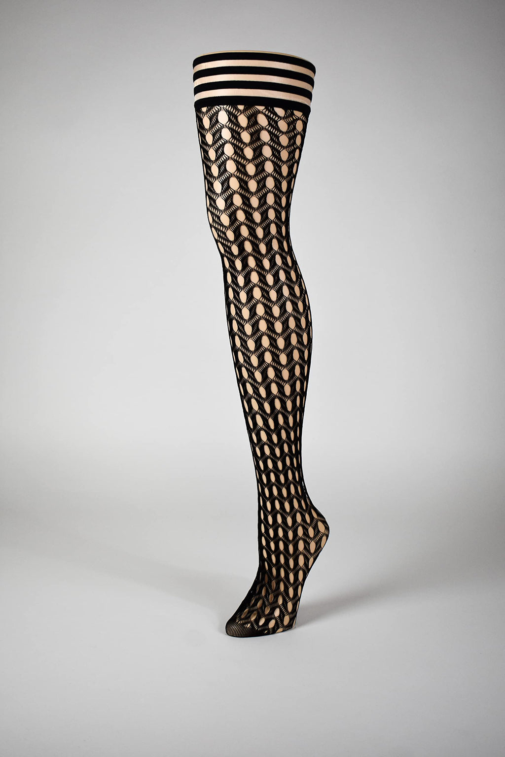 Kix'ies Mimi Dot Fishnet Polka Dot Thigh High Black C(D0102H5GZZW.)