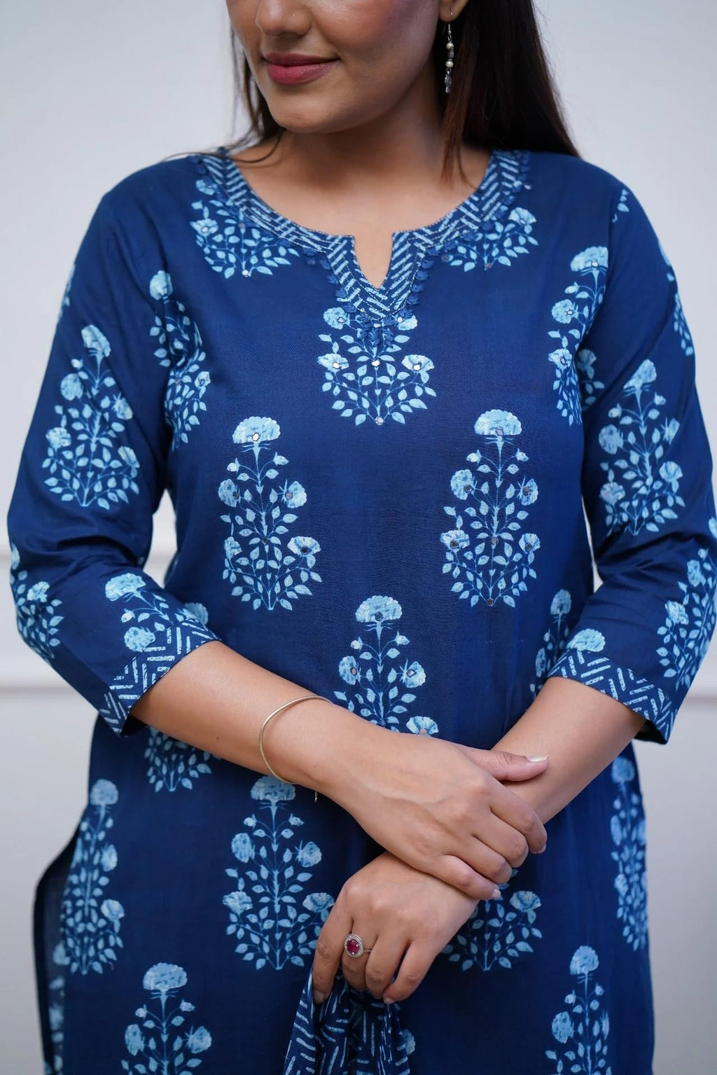 Nermosa Women Printed Kurta And Pant Set With Dupatta (X-Large)