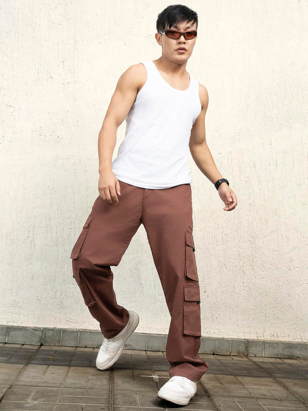 Hubberholme Men Cotton Loose Fit Mid-Rise Trousers |8| Brown