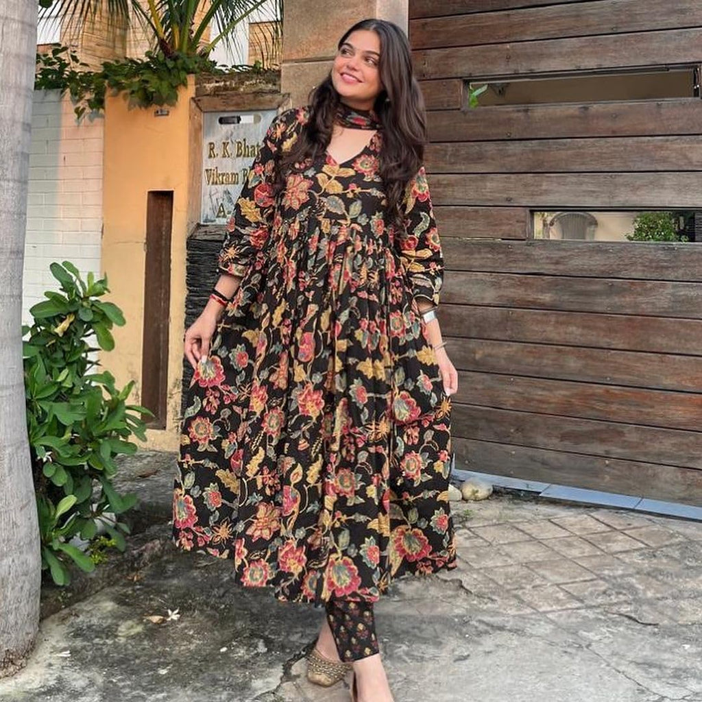 ANNI DESIGNER Women s Anarkali Rayon Blend Printed with Trousers and Dupatta, Black, M