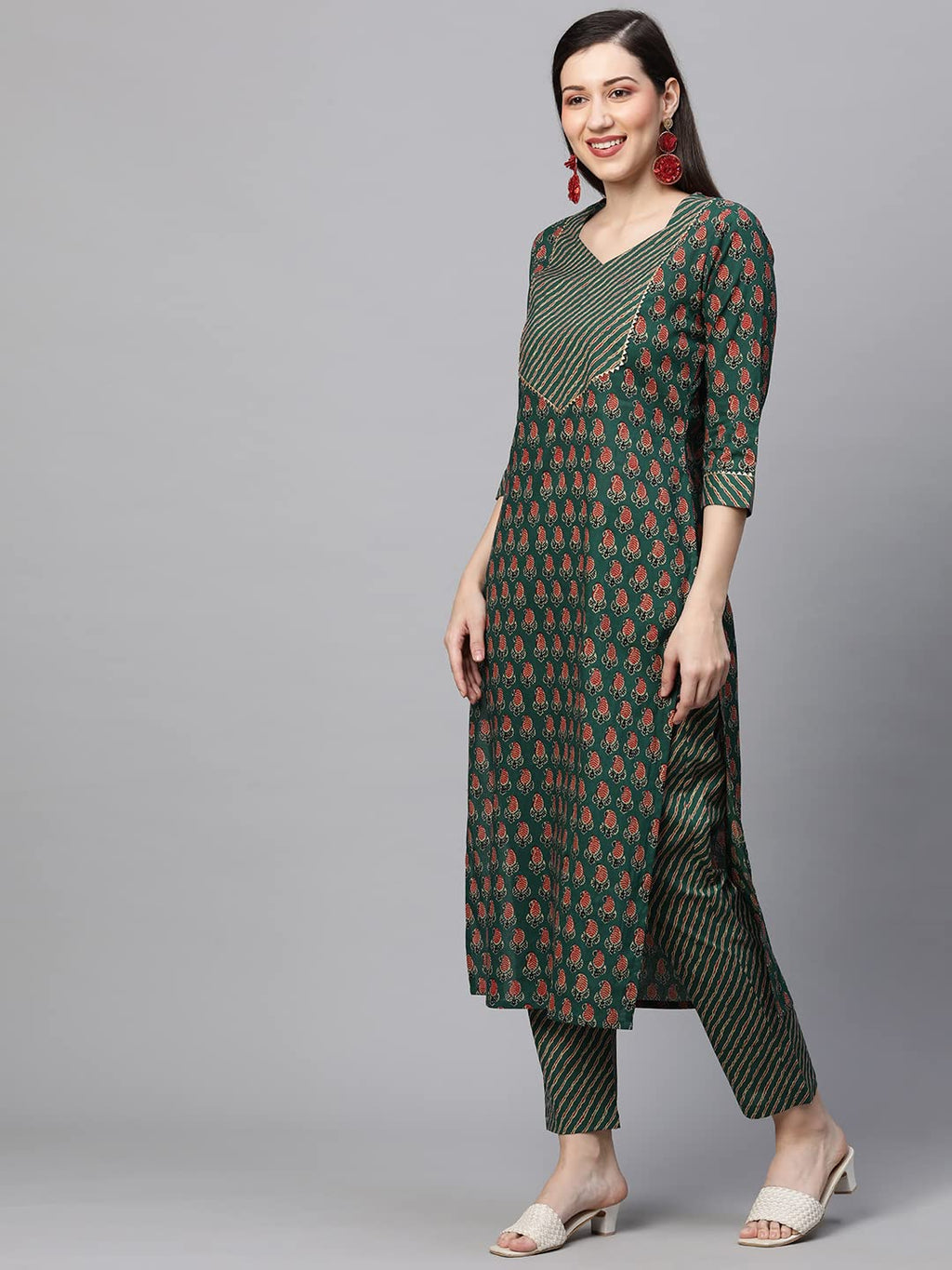 ANNI DESIGNER Womens Cotton Blend Traditional Straight Printed Kurta and Pant Set (Grape Green_M_Green_Medium)
