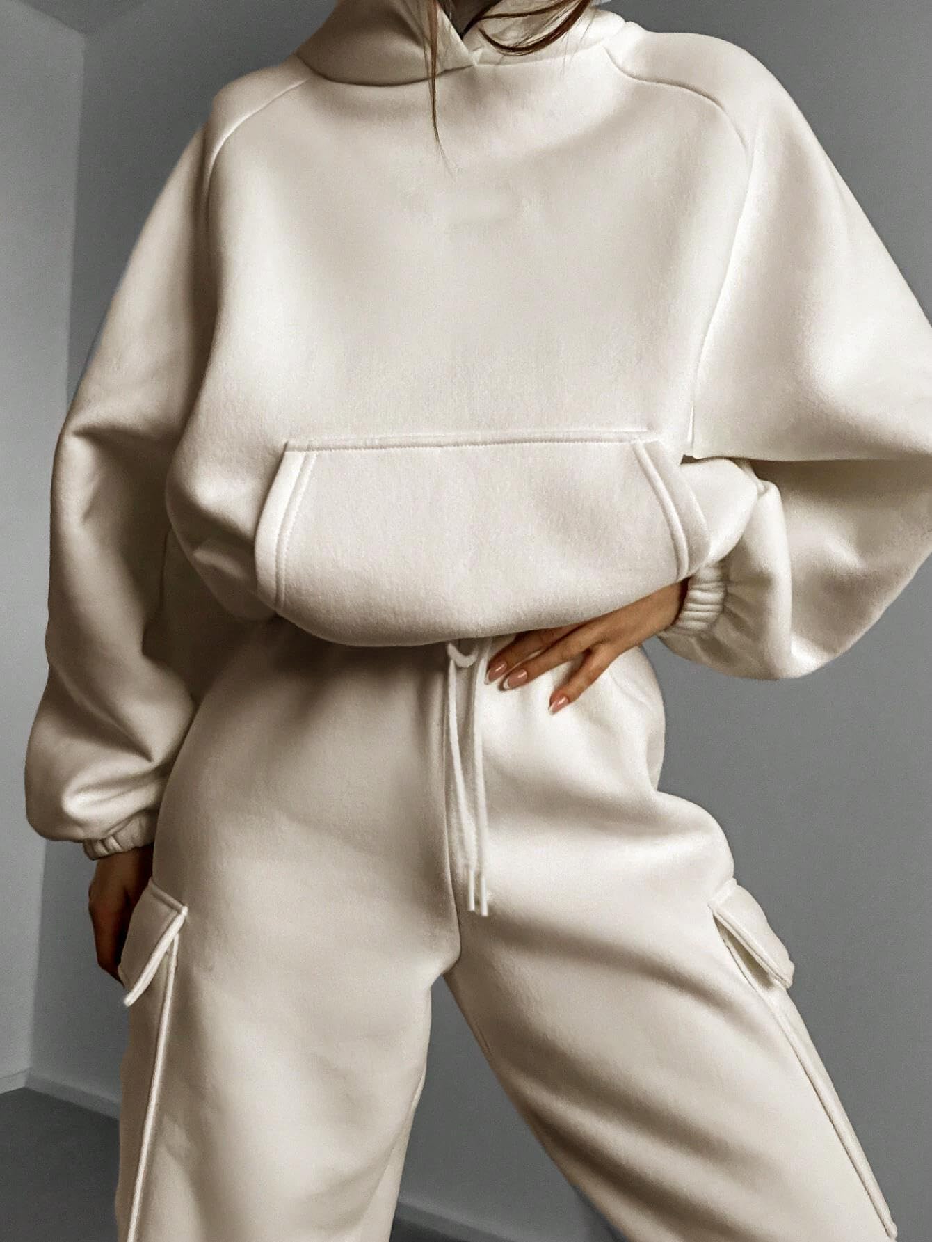 KOTTY Womens Co-Ords Solid Sweatshirt With Sweatpant