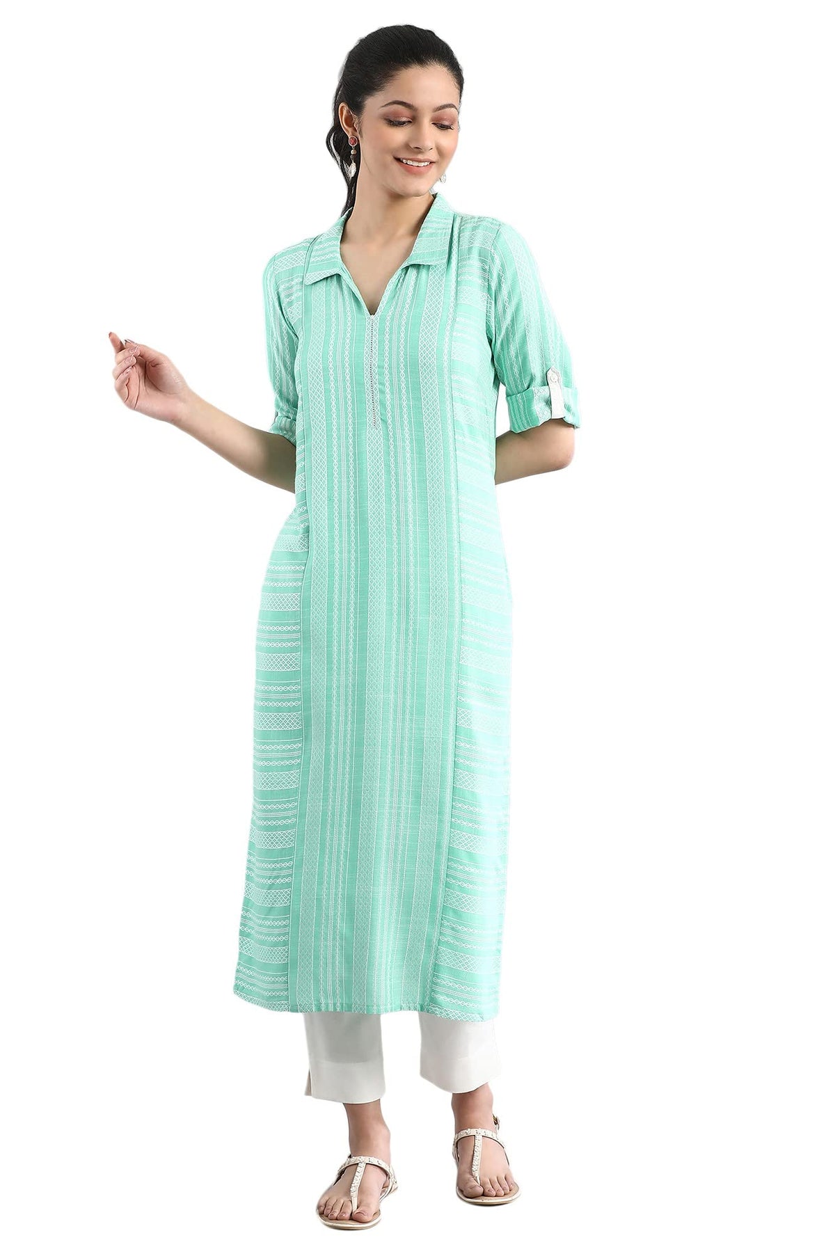 Aurelia Women Green Ethnic Shirt Collar Viscose Kurta In Geometric Print_22Fea12217-702095_S