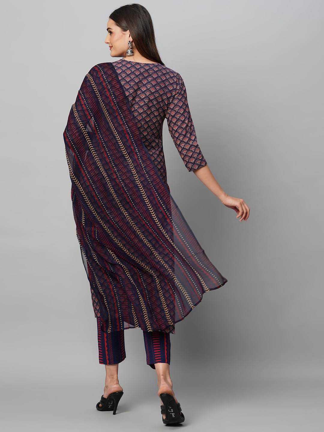 Gosriki Women'S Cotton Blend Straight Fit Straight Printed Kurta