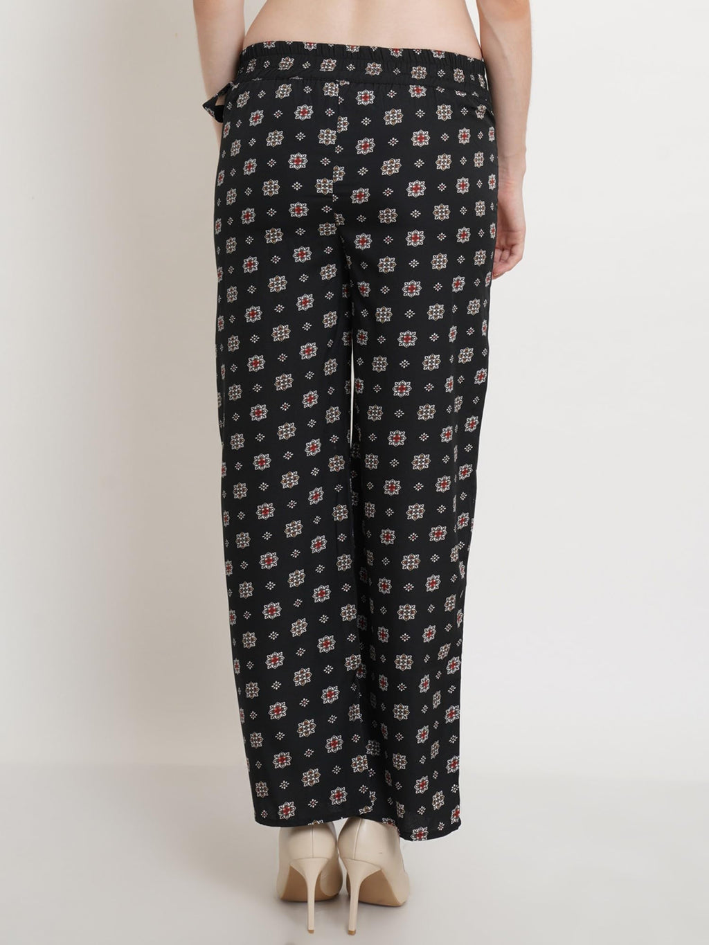 Popwings Casual Black Floral Box Printed Regular Fit Palazzo For Women Palazzos For Women