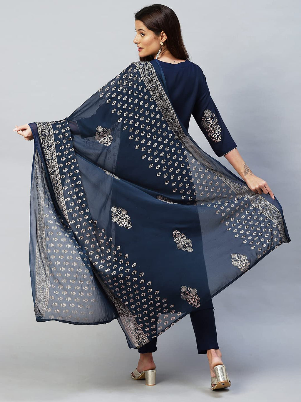 Anni Designer Women'S Cotton Blend Printed Straight Kurta With Pant & Dupatta (Radhu)