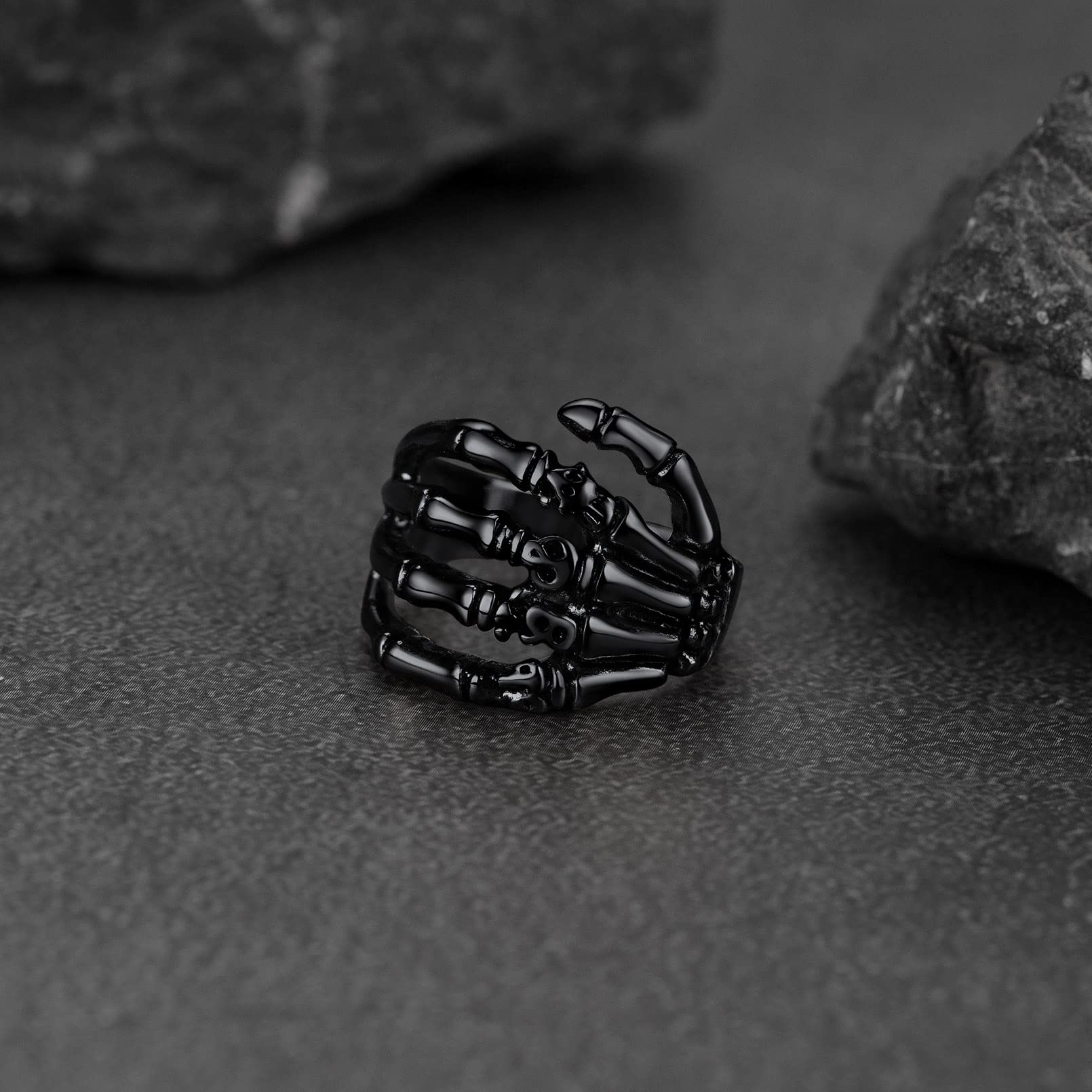Punk Black Skull Hand Rings for Man Stainless Steel Gothic Halloween Party Accessories