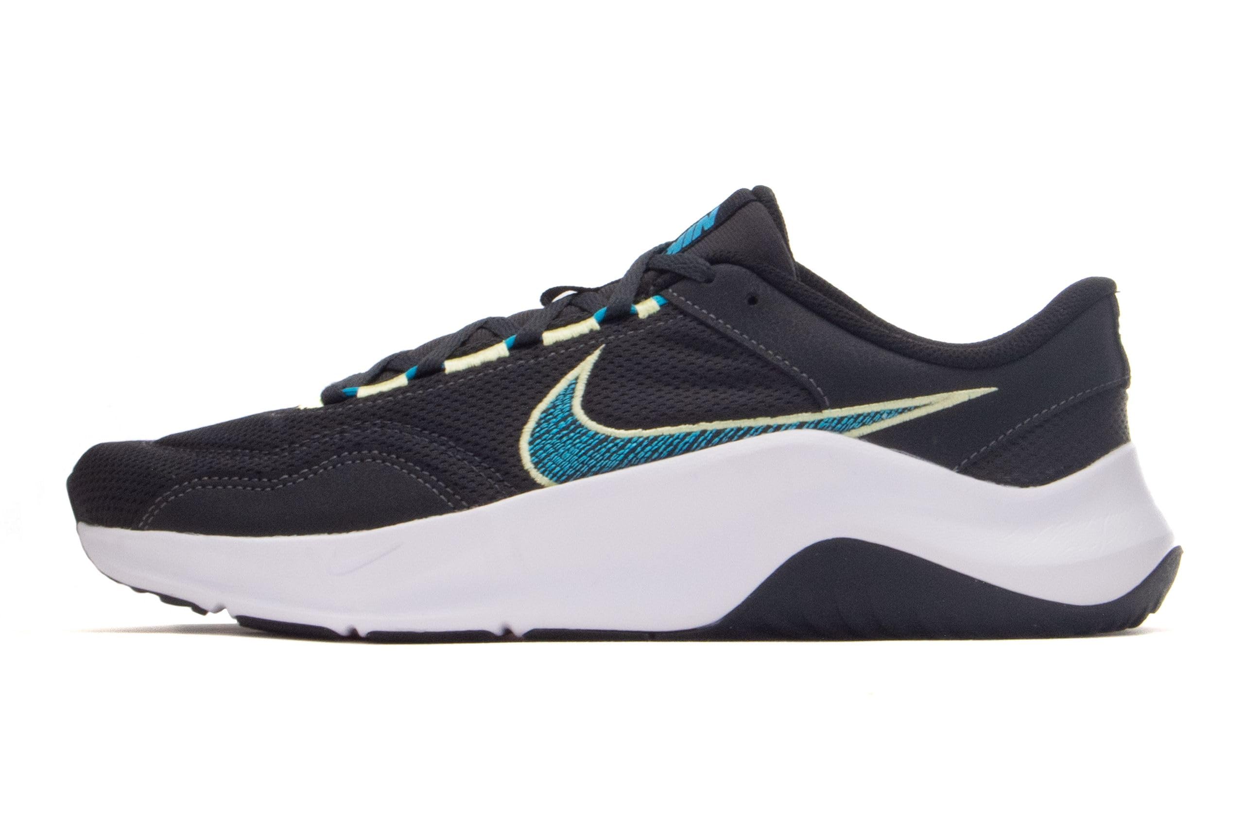 Nike Legend Essential Running Shoes 3 Nn Men Running Shoes