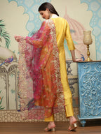 Ishin V-Neck Three-Quarter Sleeves Kurta With Trousers & With Printed Dupatta | Kurta Set For Women | Kurta With Trousers And Du