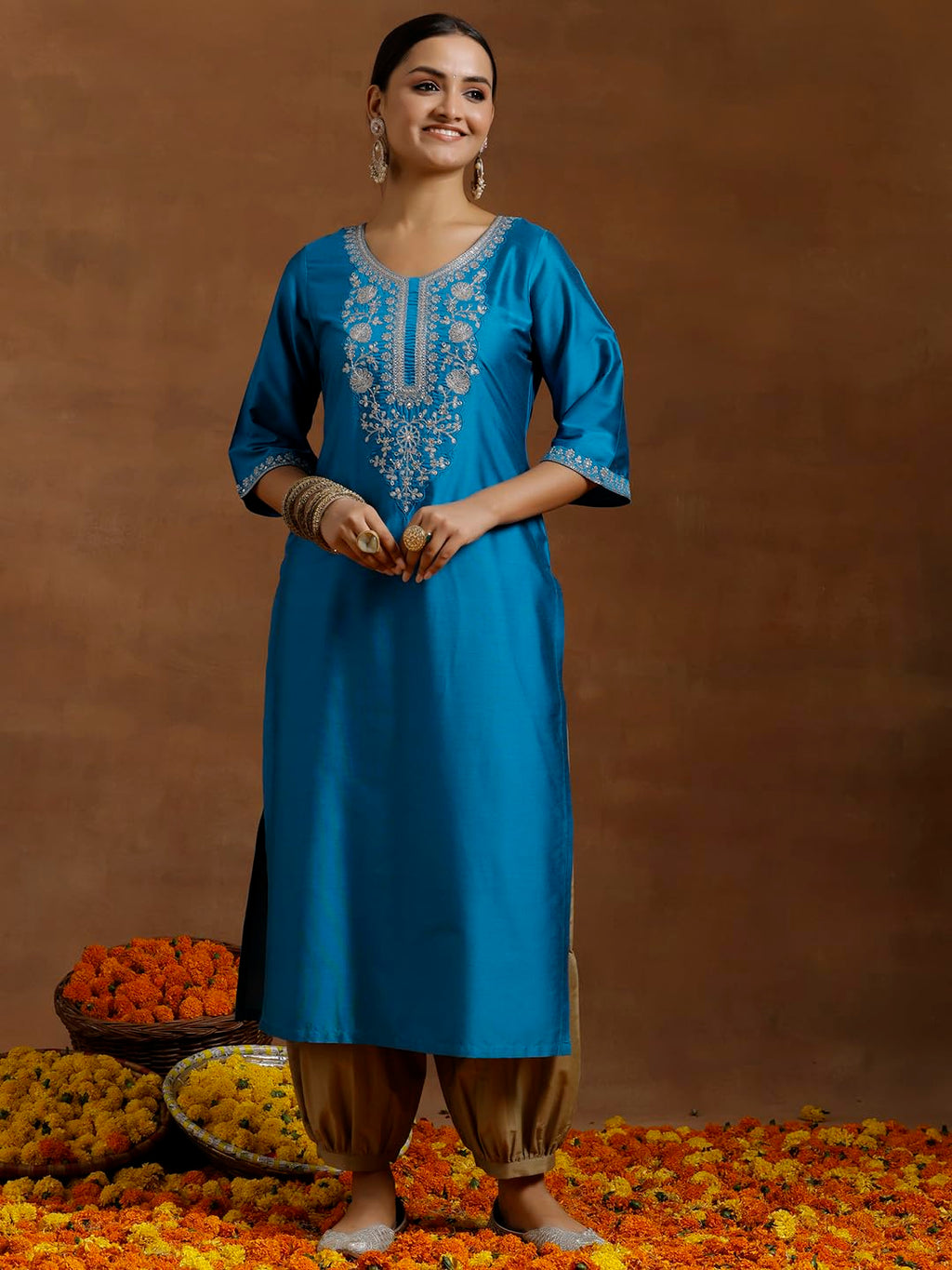 Libas WomenS Silk Embroidered Regular Kurtas (G2736R Blue