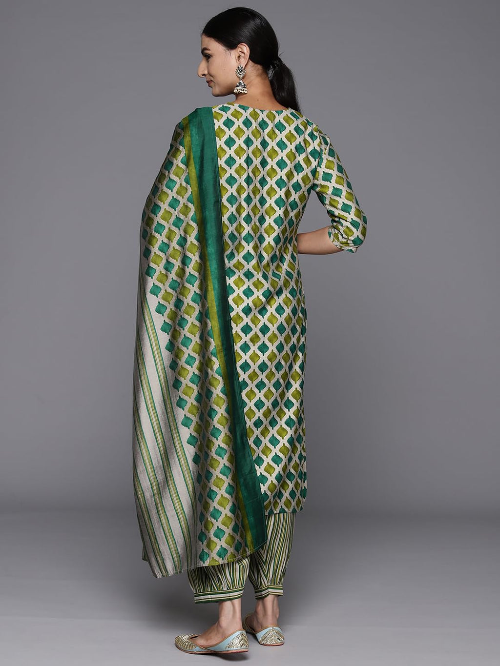 Libas WomenS Silk Blend Kurta Sets (34906_Green