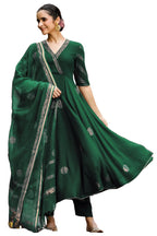 ANNI DESIGNER Anarkali Women s Rayon Blend Kurta with Trousers and Dupatta, Green, Small