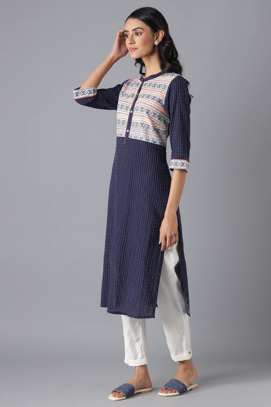 Aurelia Women'S Cotton White Geometric Band Collar Straight Kurta