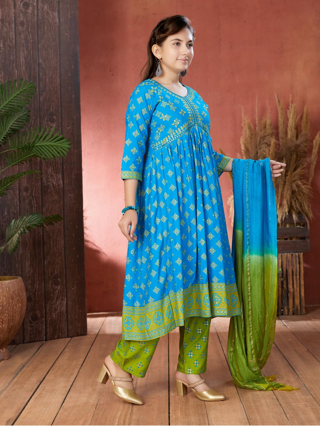 Aarika Girls Ethnic Wear Blue Colour Foil Print Mirror Embroidery Rayon Kurti (9-16 Years)