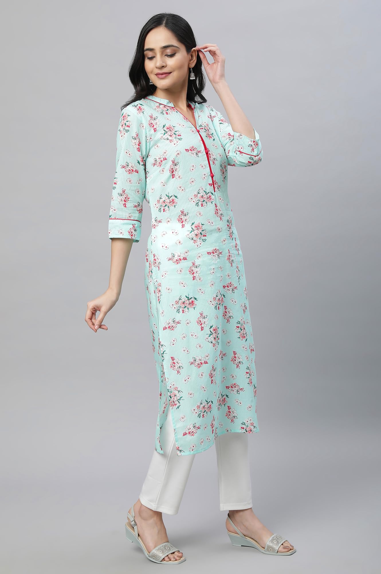 Aurelia Green Floral Printed Printed Cotton Straight Long Kurta For Women