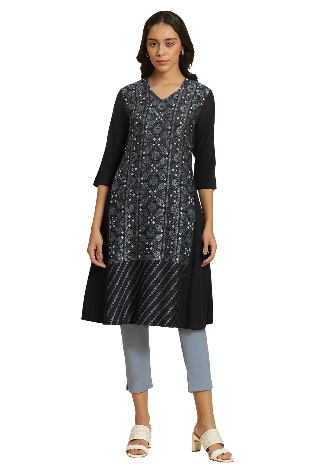 W For Woman Women'S Rayon Floral Regular Kurta (23Auw19302-312889_Midnight Blue_16)