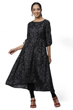 Aurelia Women Black Beauty Kuchai Silk Floral Printed Straight Kurta_22Aua13373-504113_Xxl