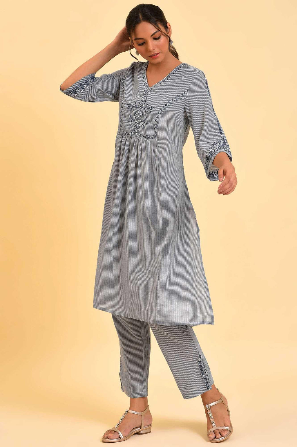 W For Woman Blue Embroidered Kurta & Pants Co-Ord Set