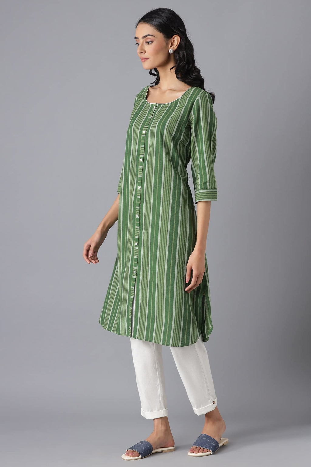 Aurelia Women'S Cotton Straight Fit Geometric Round Neck Straight Kurta