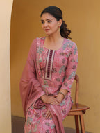 ANNI DESIGNER Women s Rayon Blend Kurta with Trousers and Dupatta, peach, 50