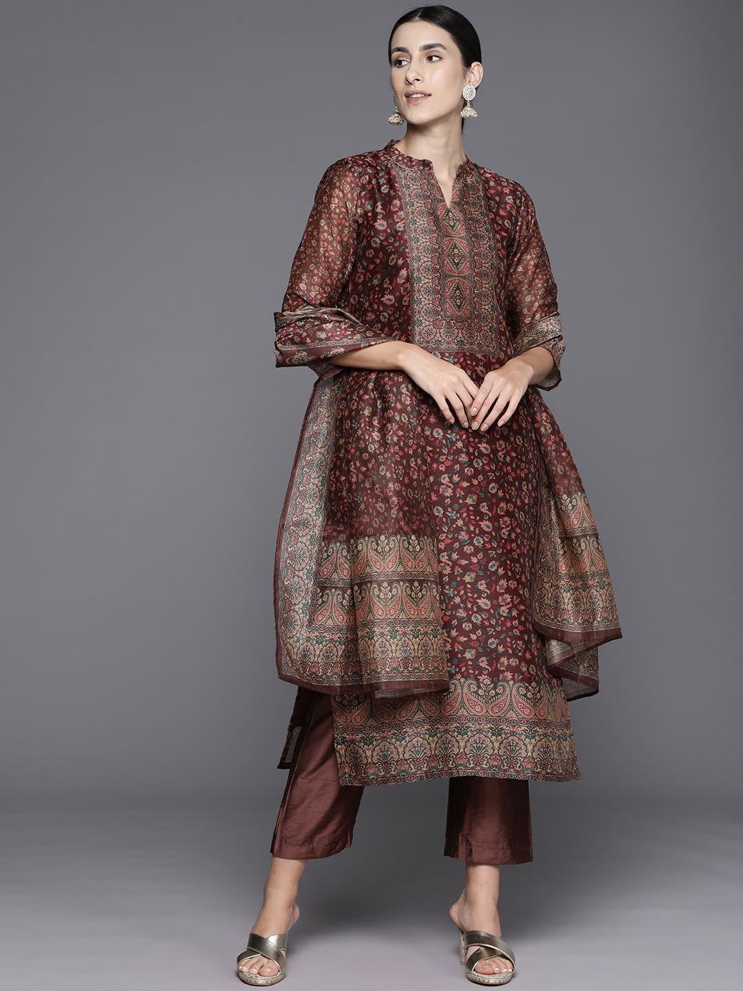 Varanga WomenS Kurta Set  Stylish, Comfortable, And Perfect For Every Occasion, Blending Traditional Charm With Modern Elegance