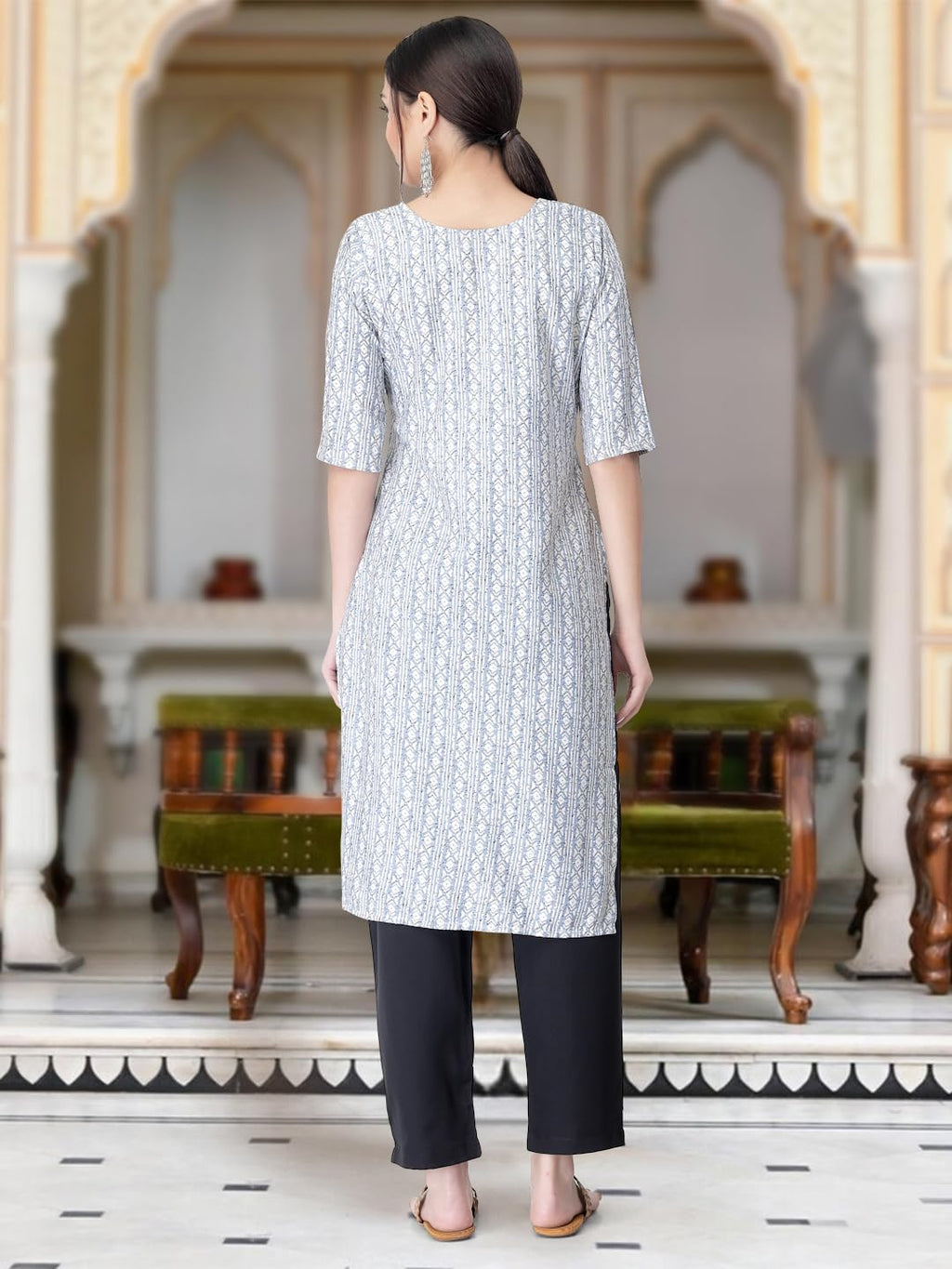 Tee Projekt Versatile Crepe Kurti & Pant Set For Women Printed Kurta Set