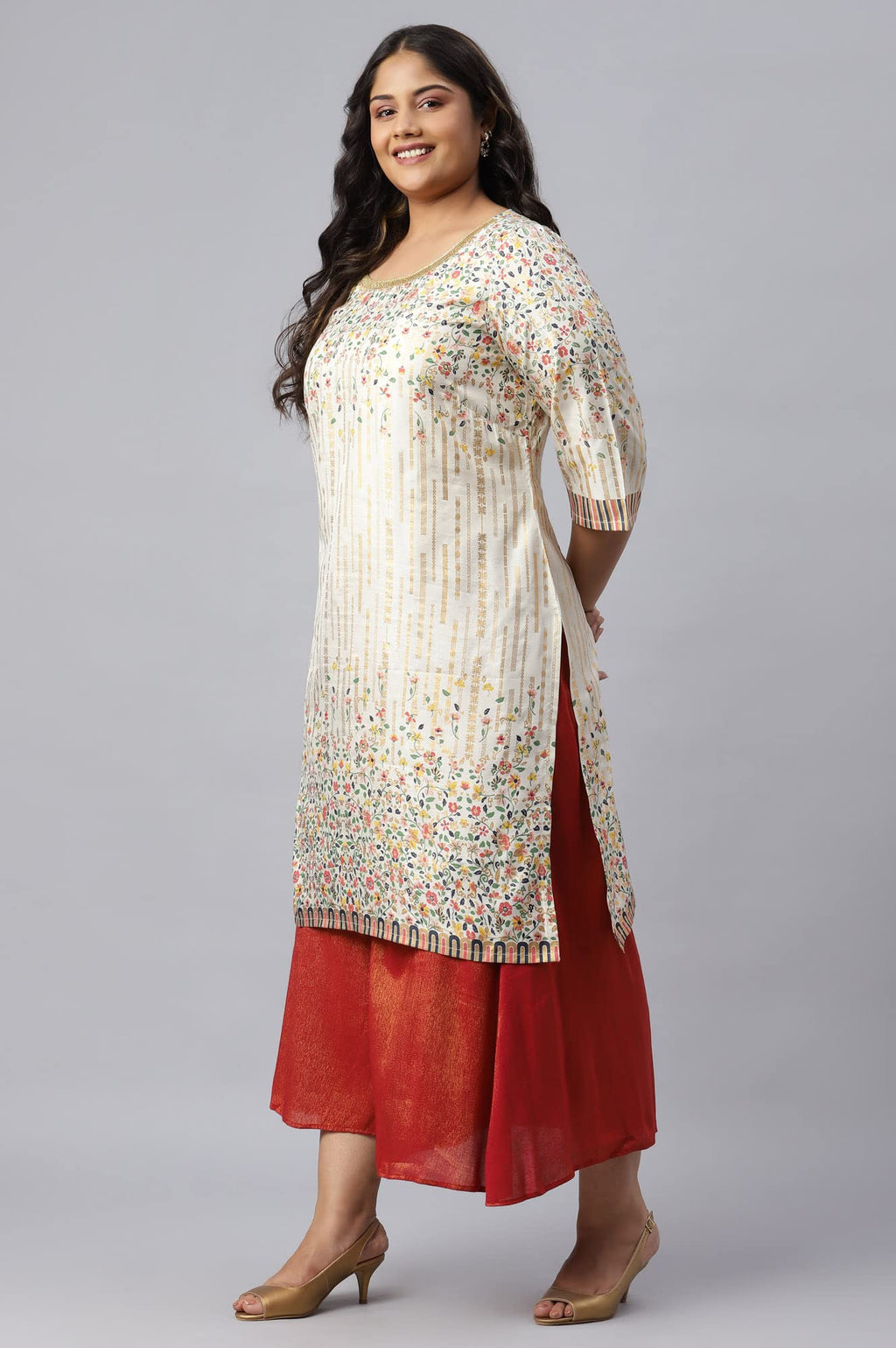 Aurelia Floral Polyester Round Neck Womens Kurta
