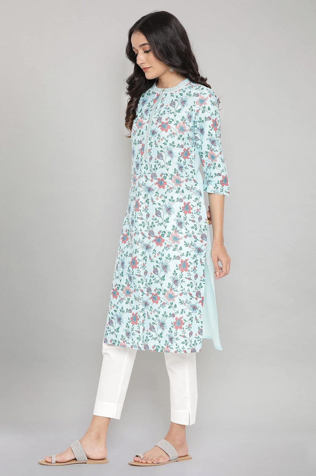 Aurelia Women Blue Cotton Floral Kurta