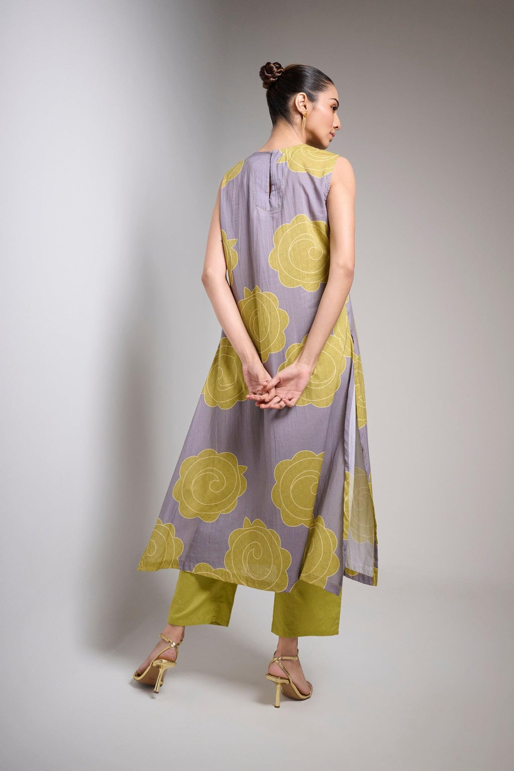 ANNI DESIGNER Womens Rayon Viscose Straight Printed Kurta with Pant (Himcity Purple_L_Purple_Large)