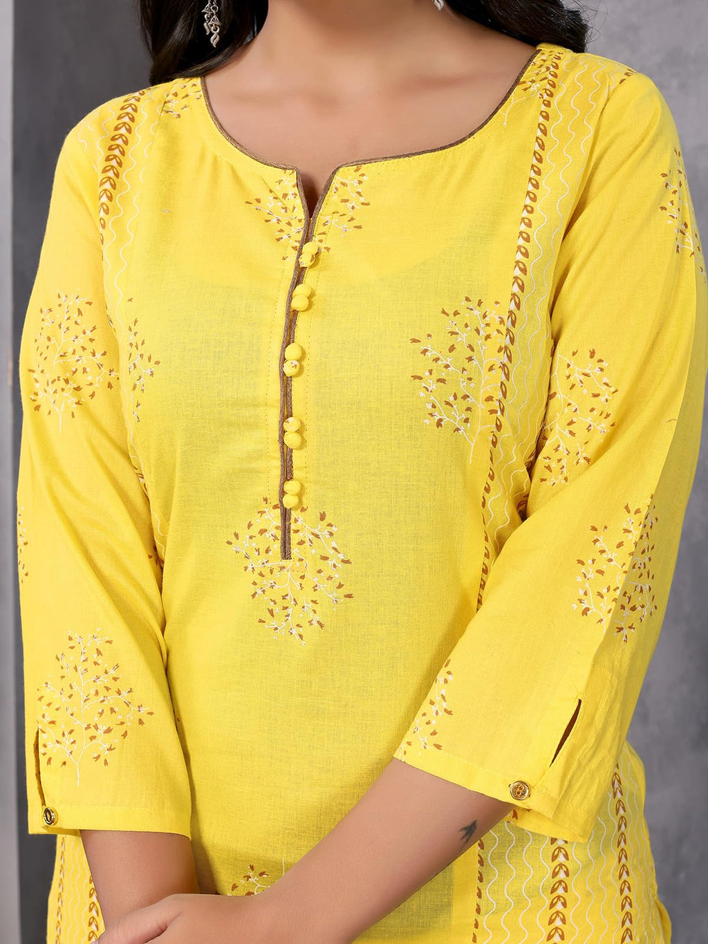 rangita Yellow Cotton Printed Straight Kurta With Pant
