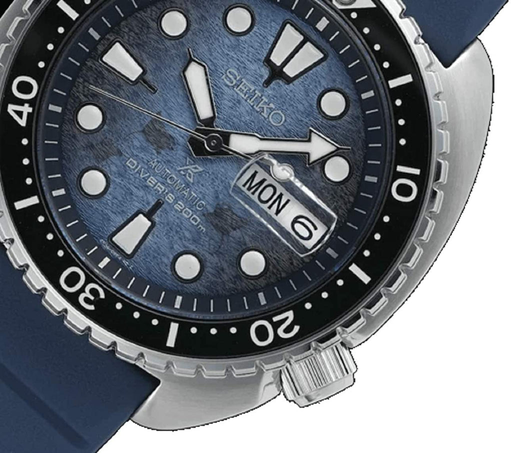SEIKO SRPF77 Automatic Watch for Men - Prospex Automatic Diver - Manta Ray Patterned Blue Dial with Day/Date, Rotating Bezel, 20
