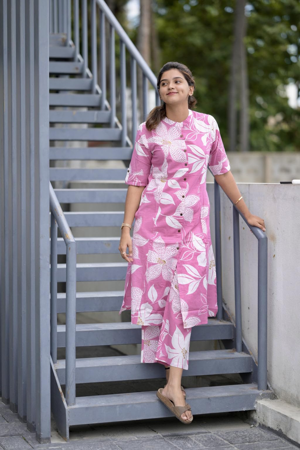 ANNI DESIGNER Womens Rayon Viscose Straight Printed Kurta with Pant (Sunoni Pink_XL_Pink_X-Large)
