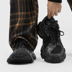 S25888 Black Norus Sneakers